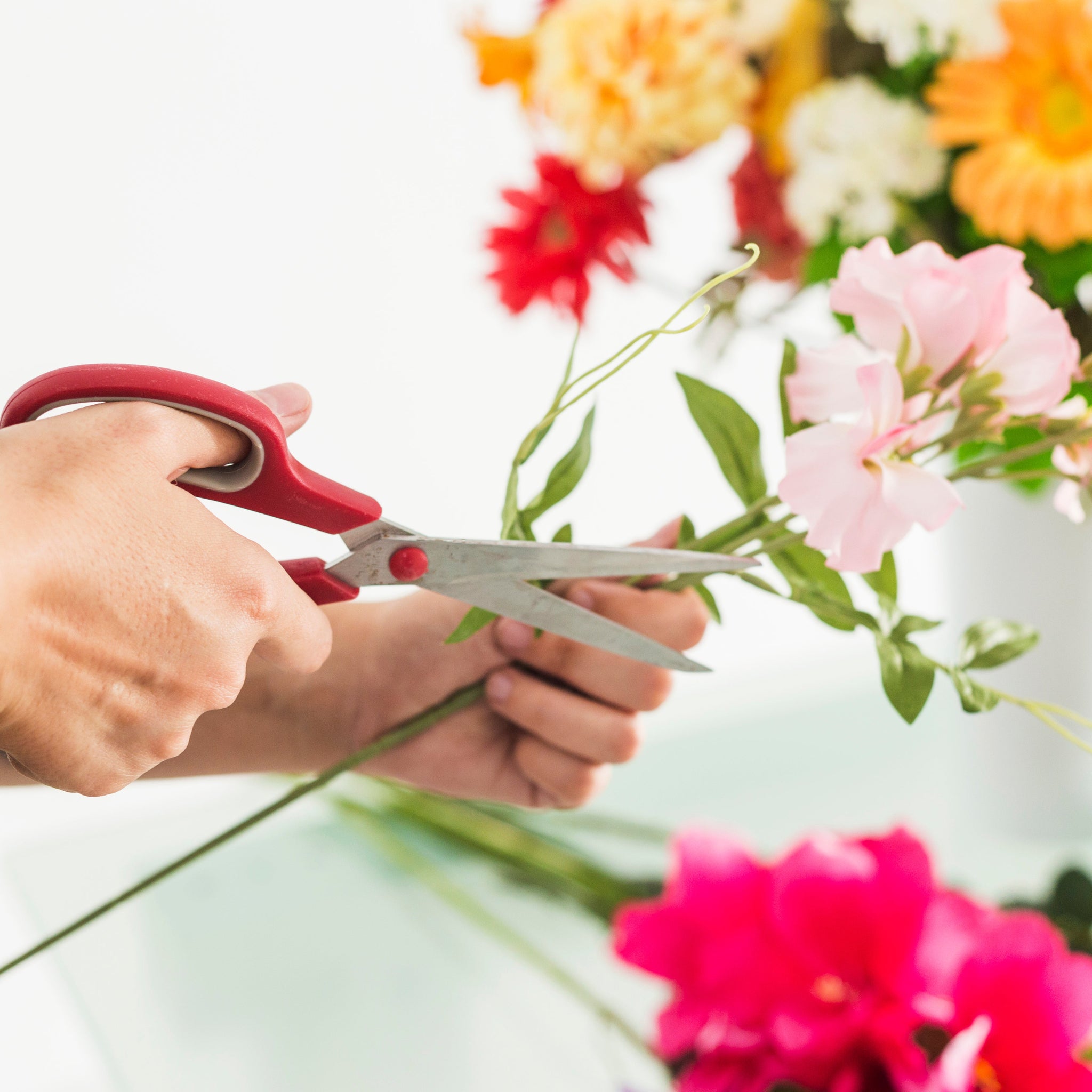 The Art of Flower Arranging: Tips for Creating Stunning Bouquets